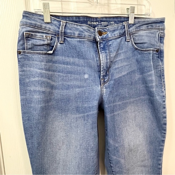 ➕ Old Navy Rockstar Medium Wash Skinny Jeans Women’s Size 14 - Picture 3 of 8